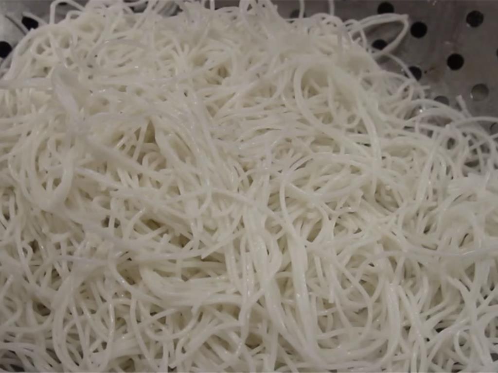 Pork Mei Fun (Rice Noodles)