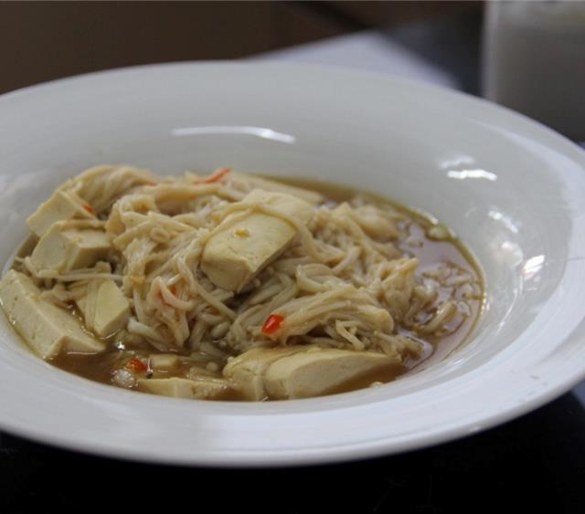Enoki Mushroom Stir Fry