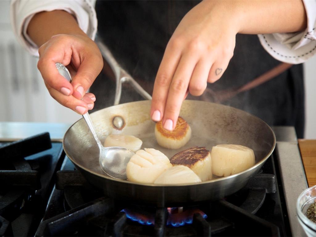 Pan Seared Sea Scallops with Forbidden Rice
