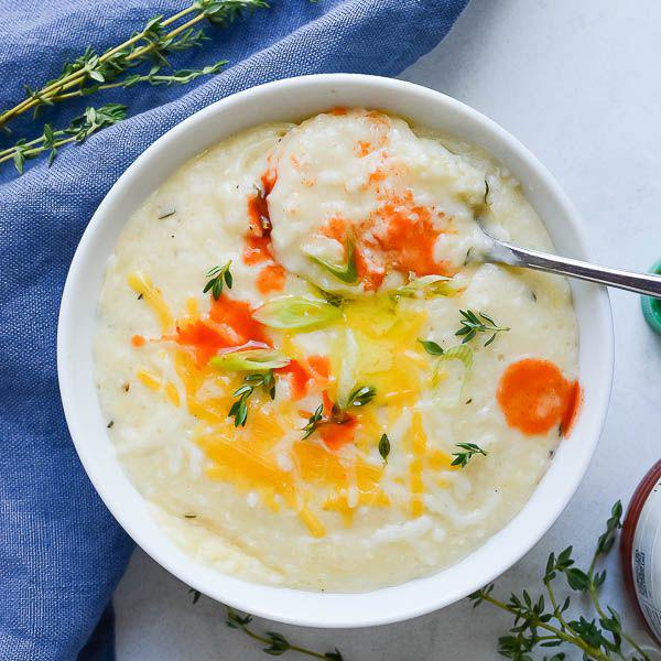 Roasted Garlic Cheese Grits